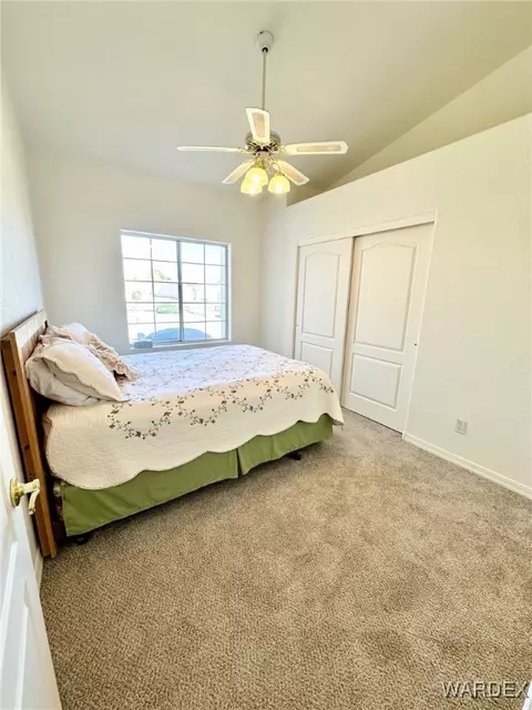 Bedroom - 2176 E Cactus Wren Rd, Kingman, AZ 86409 photo 2 of 3