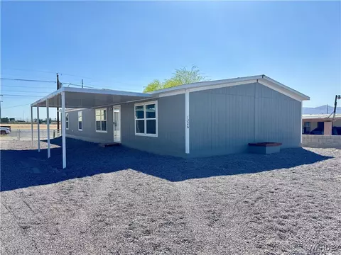 1326 Agate Ave, Bullhead City, AZ 86442