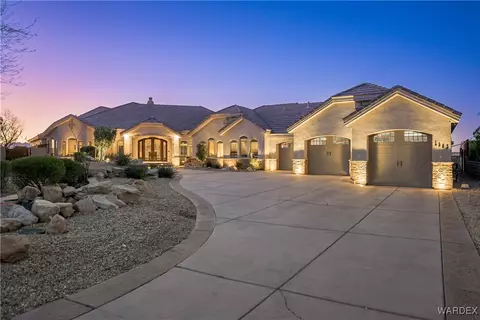 1362 Pioneer Trl, Bullhead City, AZ 86429