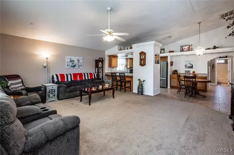 3845 E Suffock Ave, Kingman, AZ 86409 photo 2