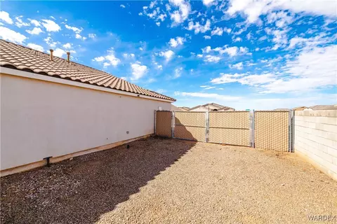 Exterior - 3868 E Suffock Ave, Kingman, AZ 86409 photo 11 of 17
