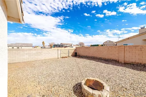 Exterior - 3868 E Suffock Ave, Kingman, AZ 86409 photo 7 of 17