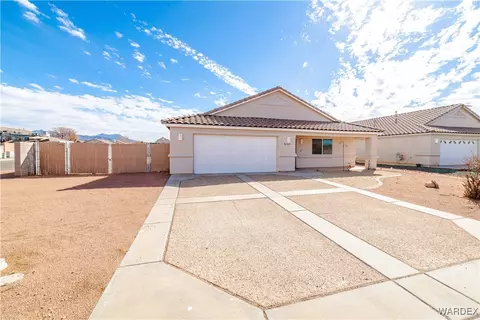 Exterior - 3868 E Suffock Ave, Kingman, AZ 86409 photo 16 of 17