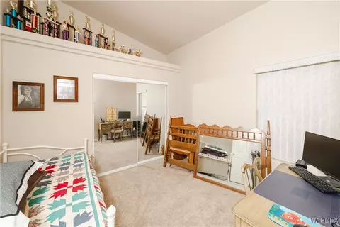 Bedroom - 3868 E Suffock Ave, Kingman, AZ 86409 photo 9 of 11