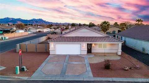 3868 E Suffock Ave, Kingman, AZ 86409