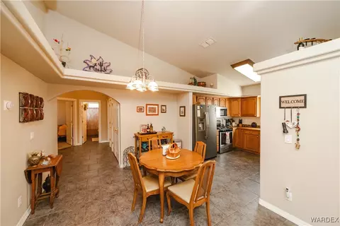 Entry Way - 3868 E Suffock Ave, Kingman, AZ 86409 photo 1 of 2