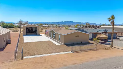 5336 El Mirage Dr, Topock, AZ 86436