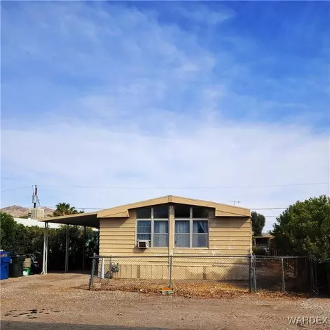 299 Thunderbird Ln, Bullhead City, AZ 86442