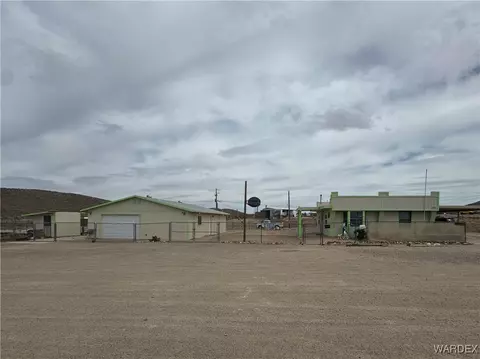 6959 W Concho Dr, Dolan Springs, AZ 86441