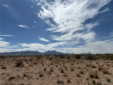 0 N Lomalai St, Kingman, AZ 86409