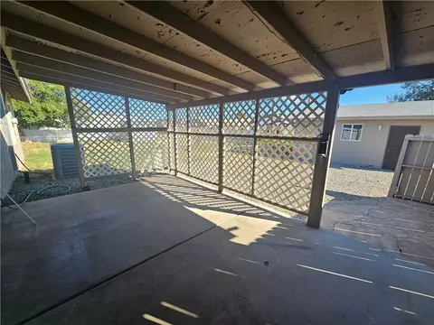 Exterior - 2800 E Thompson Ave, Kingman, AZ 86409 photo 4 of 7