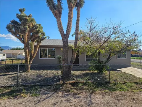 Exterior - 2800 E Thompson Ave, Kingman, AZ 86409 photo 2 of 7