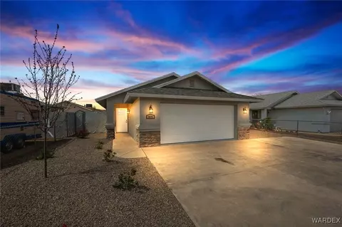 3675 N Wells St, Kingman, AZ 86409