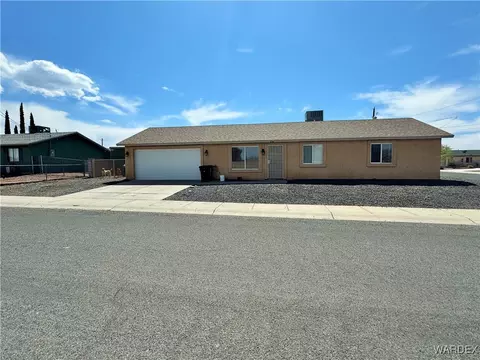 3262 N Lomalai St, Kingman, AZ 86401