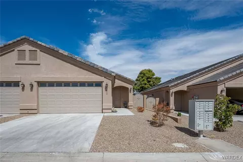 813 Pala Mesa Dr, Kingman, AZ 86409