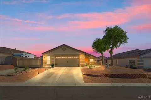 2370 Crimson Rd, Bullhead City, AZ 86442