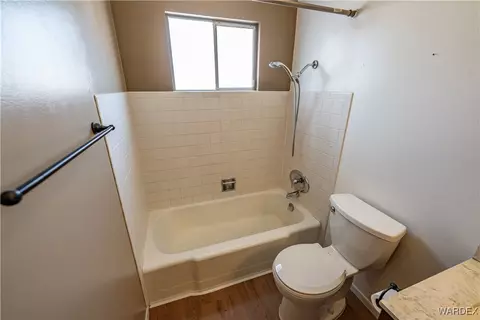 Bath - 415 Jackson St, Kingman, AZ 86401 photo 2 of 6