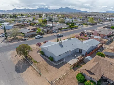 View/Area - 415 Jackson St, Kingman, AZ 86401 photo 5 of 6