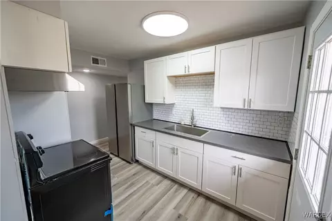Kitchen - 2615 E Devlin Ave, Kingman, AZ 86409 photo 1 of 1