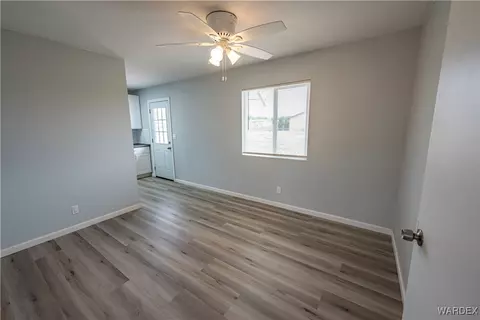 Living - 2615 E Devlin Ave, Kingman, AZ 86409 photo 2 of 3