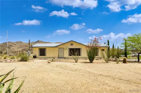3690 N Bouse Rd, Golden Valley, AZ 86413
