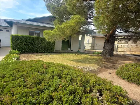 Exterior - 2535 Ashfork Ave, Kingman, AZ 86401 photo 1 of 4