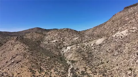 353-11 009 Between Silver Springs And Willow Crk, Kingman, AZ 86401