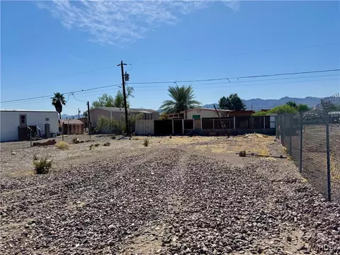 4539 S Calle Valle, Fort Mohave, AZ 86426