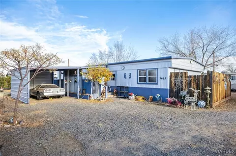 3655 E Canary Ln, Kingman, AZ 86409 photo 2