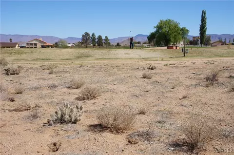 7895 E Pebble Dr, Kingman, AZ 86401 photo 2