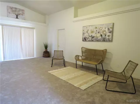 3351 E Cane Dr, Kingman, AZ 86409 photo 3