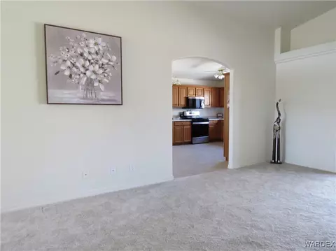 3351 E Cane Dr, Kingman, AZ 86409 photo 4