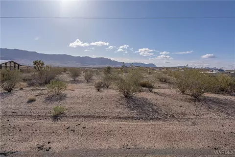 30430 N Haystack Dr, Meadview, AZ 86444 photo 4