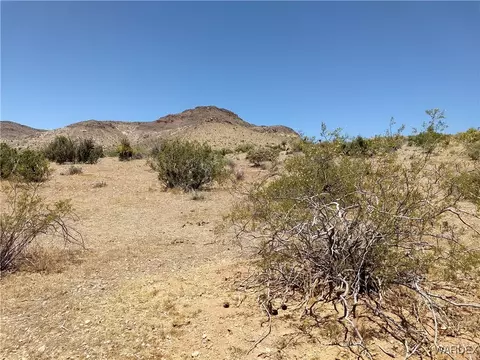 lot004 N K N Unknown, Golden Valley, AZ 86413