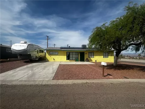 1901 Luna Vis, Needles, CA 92363 photo 1