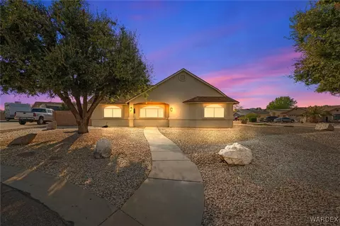 3816 E Snavely Cv, Kingman, AZ 86409
