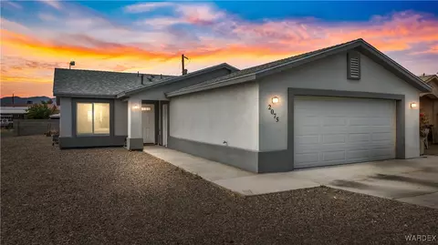 2075 Coronado Dr, Bullhead City, AZ 86442