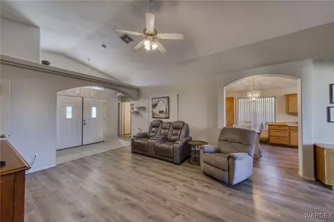 3805 E Snavely Ave, Kingman, AZ 86409 photo 13