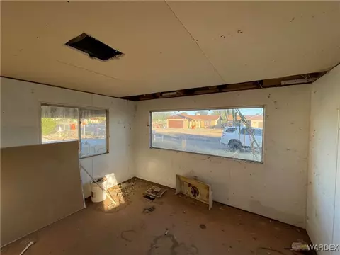 2520 E Mcvicar Ave, Kingman, AZ 86409 photo 3