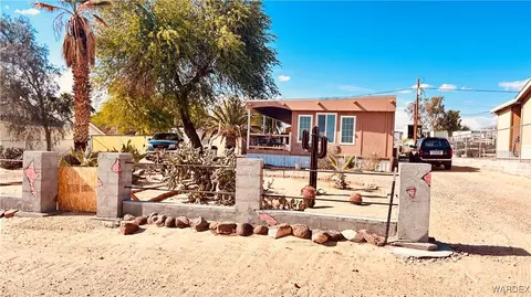 5315 Powell Lake Rd, Topock, AZ 86436