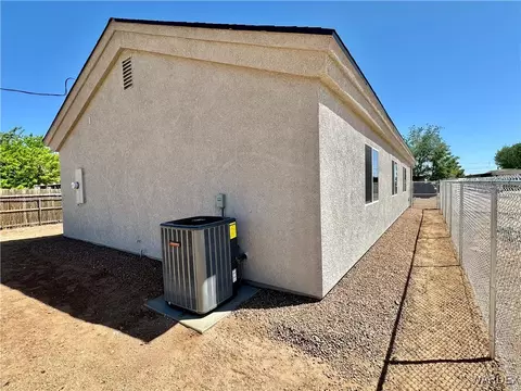 Exterior - 2455 E Hearne Ave, Kingman, AZ 86409 photo 7 of 7