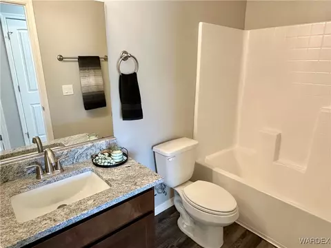 Bath - 2455 E Hearne Ave, Kingman, AZ 86409 photo 1 of 2