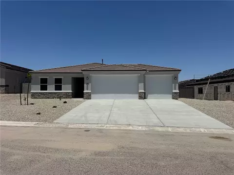 2203 E Twins Dr, Fort Mohave, AZ 86426