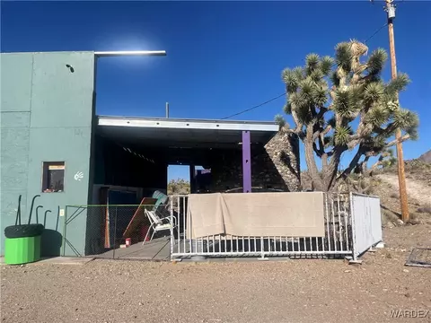 17500 N Needle Dr, Dolan Springs, AZ 86441
