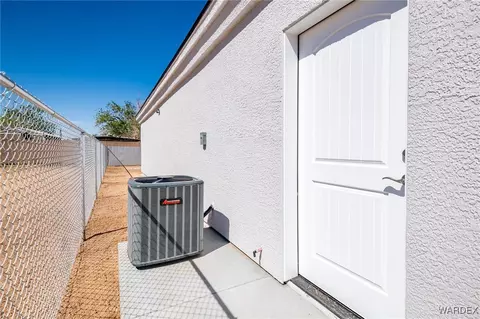 895 E Beverly Ave, Kingman, AZ 86401 photo 23