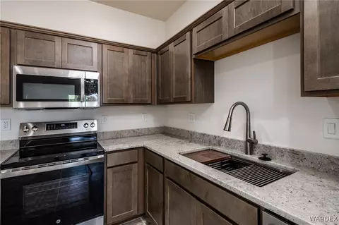 895 E Beverly Ave, Kingman, AZ 86401 photo 10
