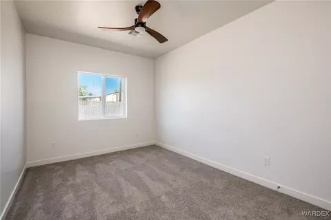895 E Beverly Ave, Kingman, AZ 86401 photo 13