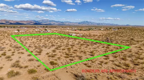 00 Hassayampa Rd, Golden Valley, AZ 86413