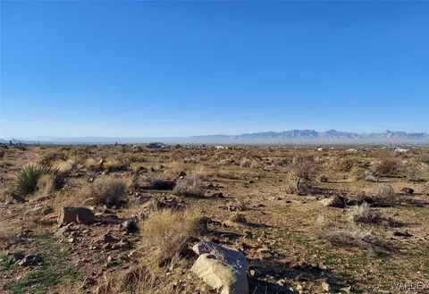 lot N D N Bibo Rd, Golden Valley, AZ 86413