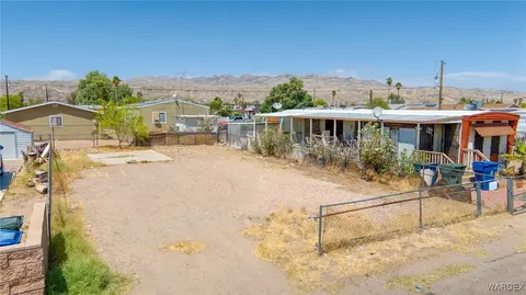 1891 Artesia Dr, Bullhead City, AZ 86442